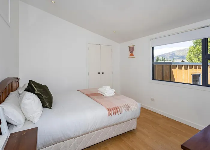 Group Escape In Sleeps 11 Bath & Views Vakantiehuis *