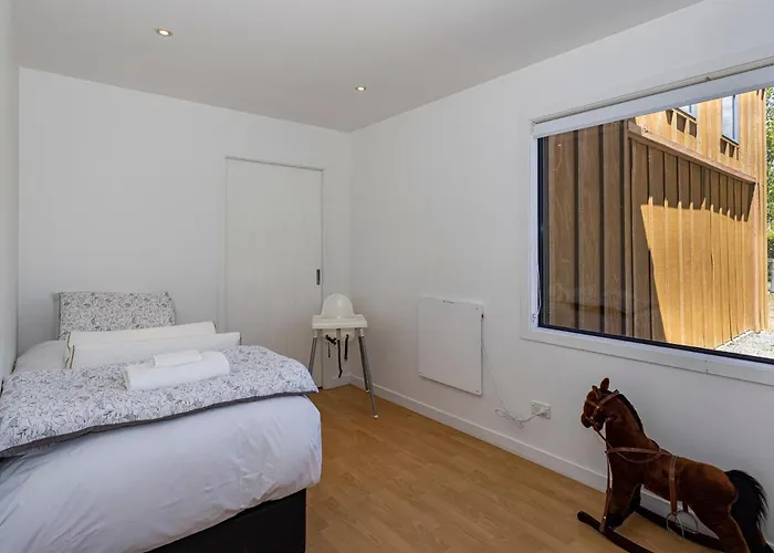 Group Escape In Sleeps 11 Bath & Views Vakantiehuis Wanaka