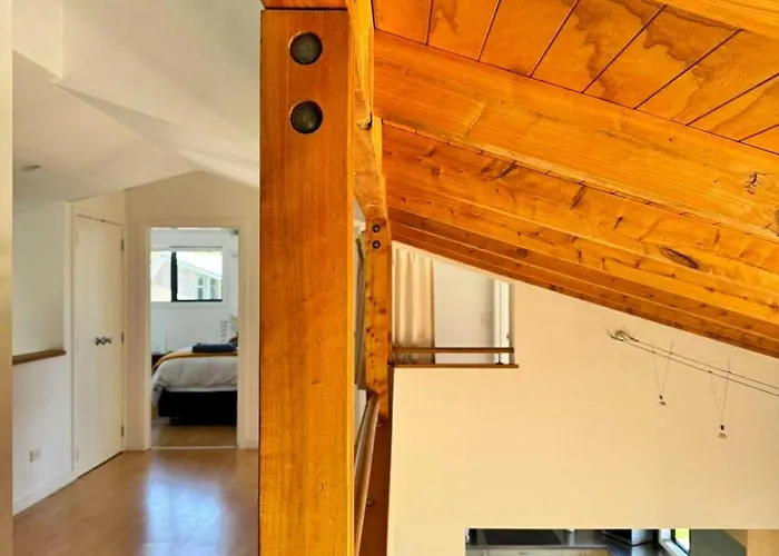 Group Escape In Sleeps 11 Bath & Views Wanaka