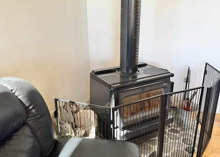 Group Escape In Sleeps 11 Bath & Views Vakantiehuis Wanaka