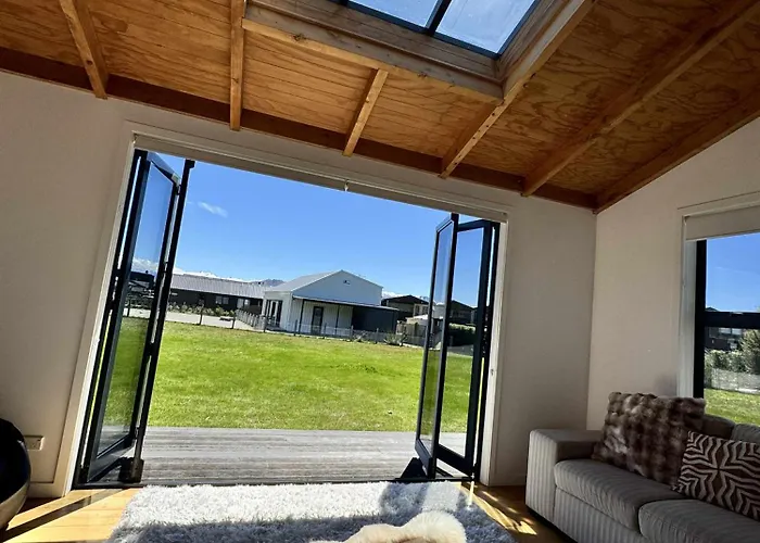 Vakantiehuis Group Escape In Sleeps 11 Bath & Views